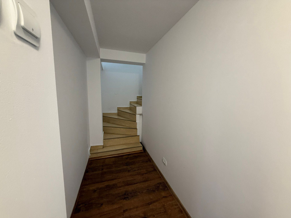 Casa, P+1, 130 mp utili, 261 mp teren, cartier Rovine, zona Frigorifer 