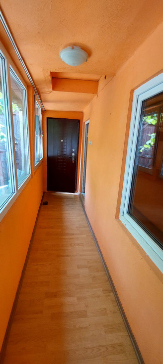 Casa 3 camere suprafata utila 80mp, spre vanzare in Rasinari.