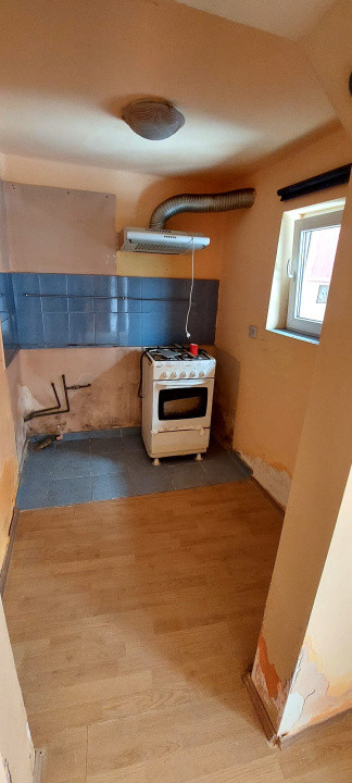 Casa 3 camere suprafata utila 80mp, spre vanzare in Rasinari.