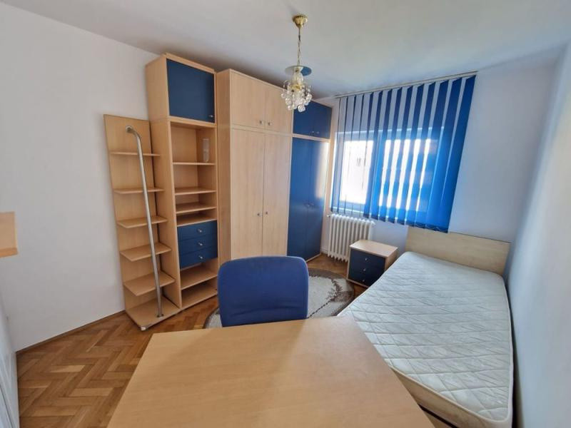 Închiriere apart. cu 3 camere, Gheorgheni, 700 Eur