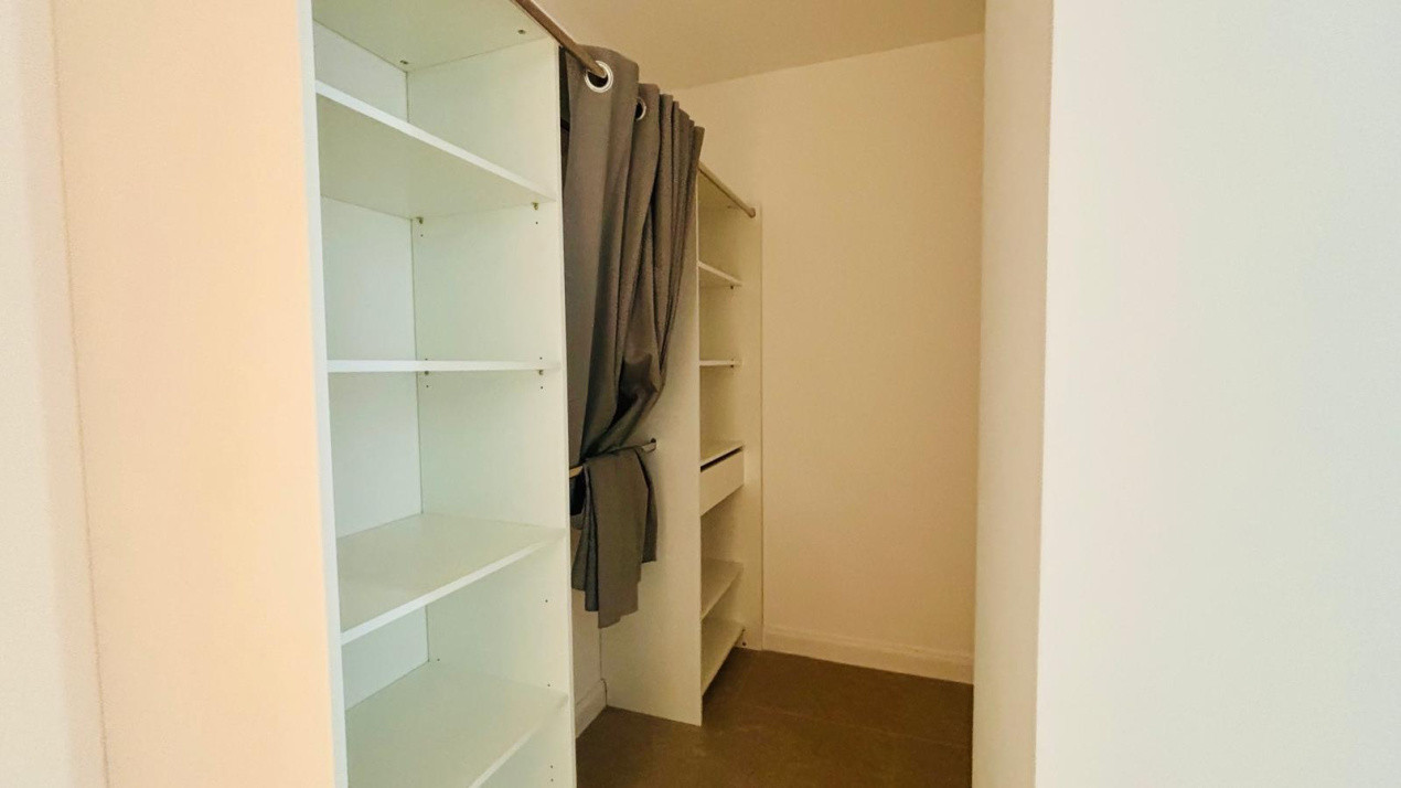 Chirie apartament 2 camere bloc nou Ultracentral