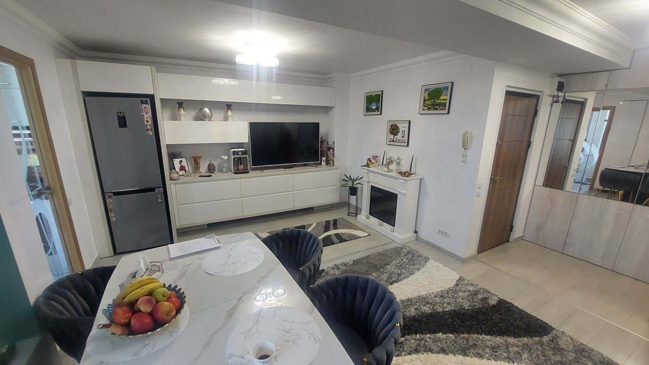 Apartament 3 camere semidecomandat, etajul 3+Mansarda, Craiovita zona Promenada