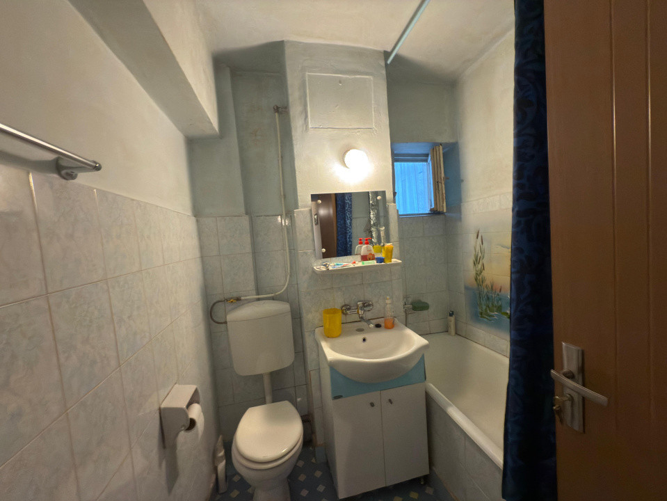 Apartament 3 camere decomandat, 66,8mp, Calea Bucuresti, zona Mall Electroputere