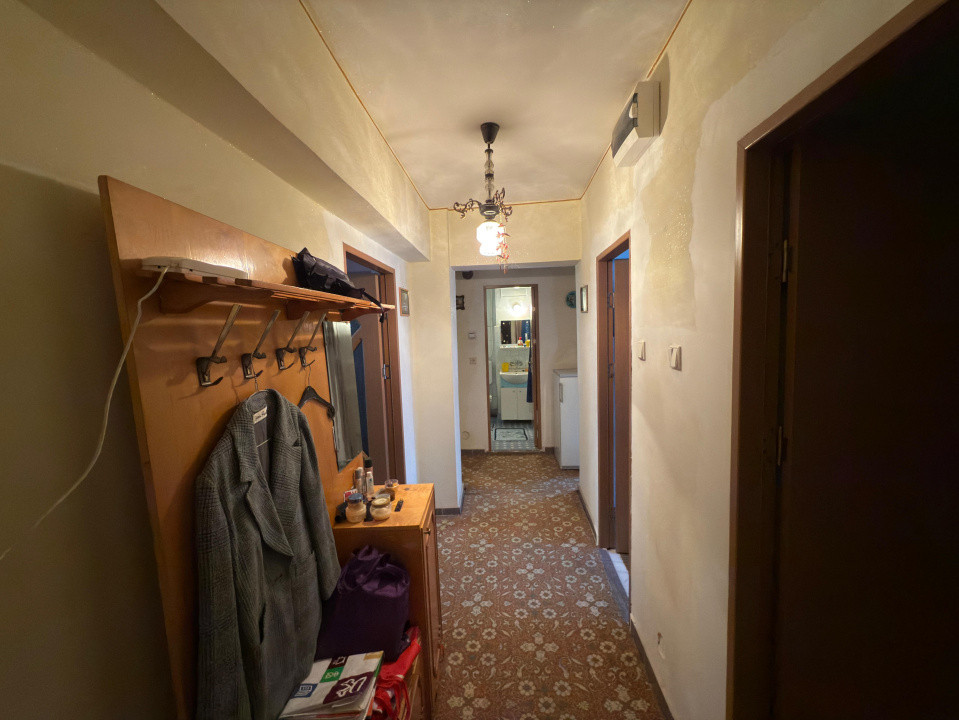 Apartament 3 camere decomandat, 66,8mp, Calea Bucuresti, zona Mall Electroputere