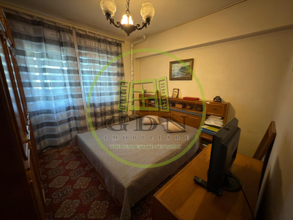 Apartament 3 camere decomandat, 66,8mp, Calea Bucuresti, zona Mall Electroputere