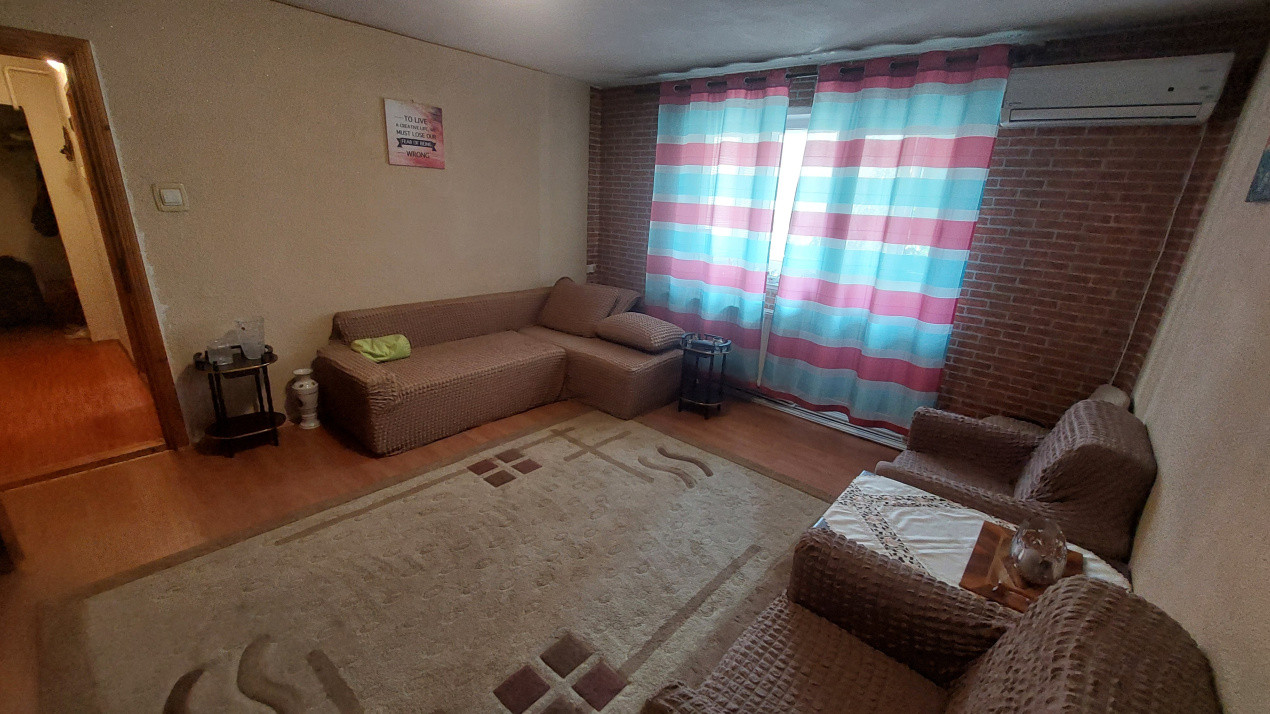 Apartament doua camere semidecomandat, etajul 3, Rovine zona Petre Ispirescu