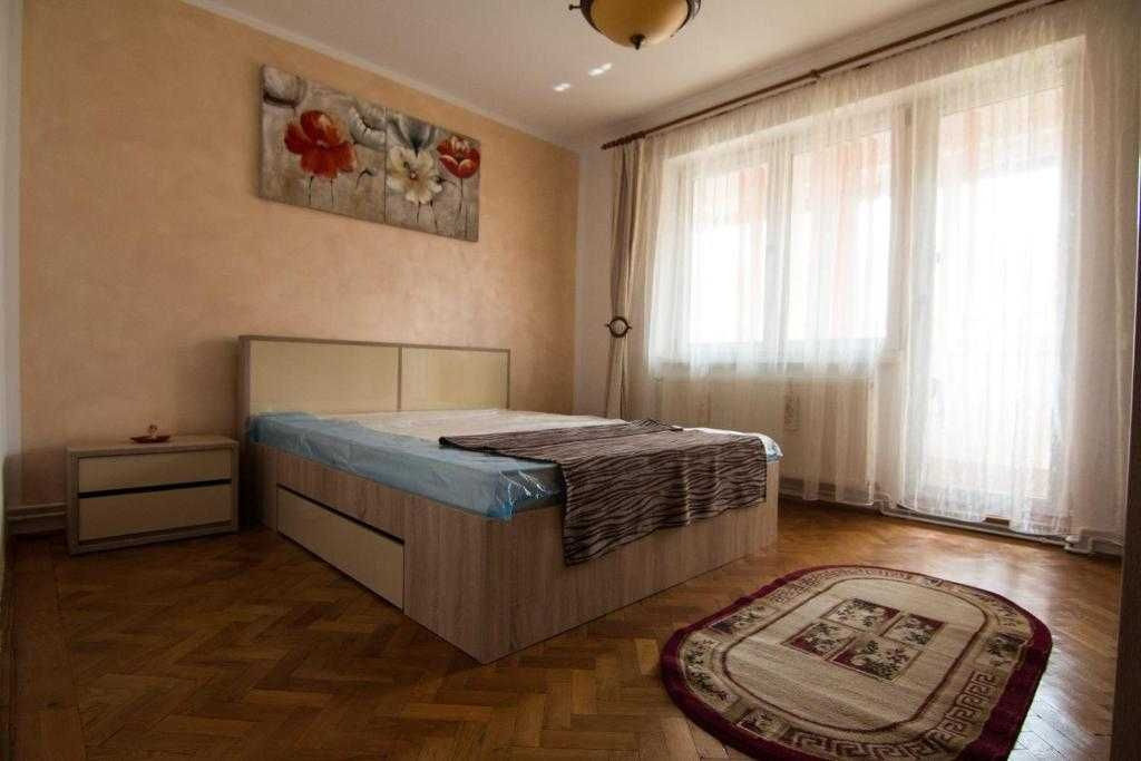 Închiriere apartament 3 camere | 70 mp | Vasile Aaron | 