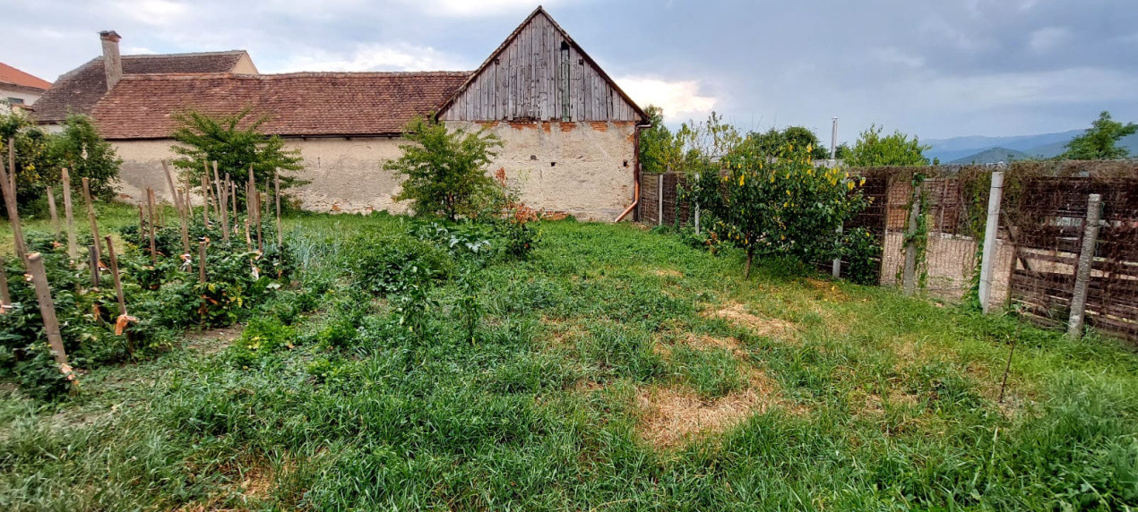 Casa 3 camere suprafata utila 80mp,si teren 960mp, spre vanzare in Sacel