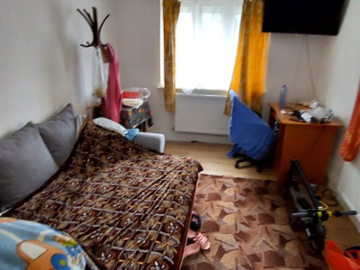 Casa 3 camere suprafata utila 80mp,si teren 960mp, spre vanzare in Sacel