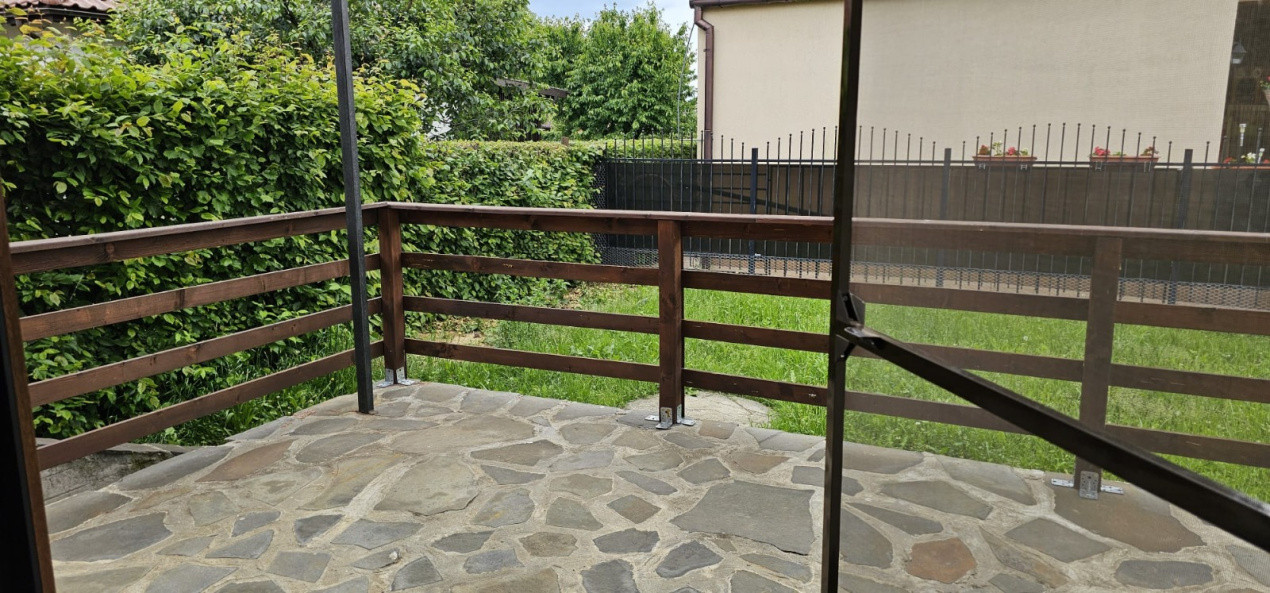 Casa cu 3 dormitoare si garaj 