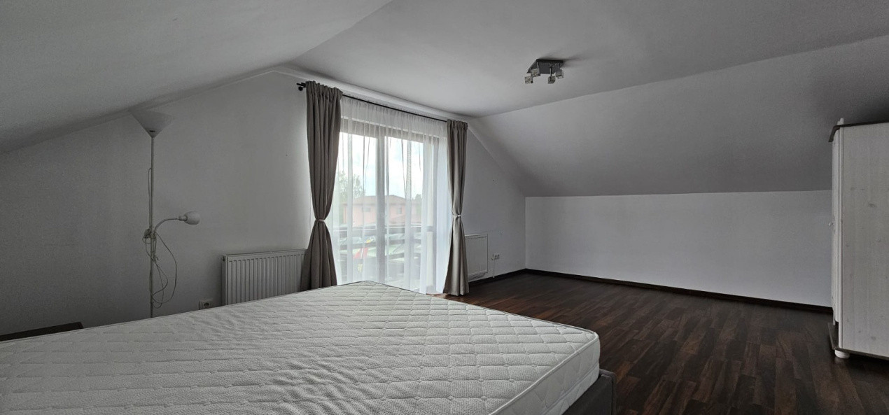 Casa cu 3 dormitoare si garaj 