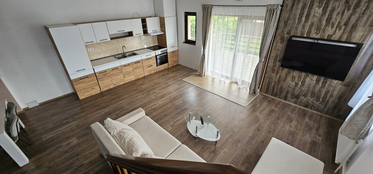 Casa cu 3 dormitoare si garaj 