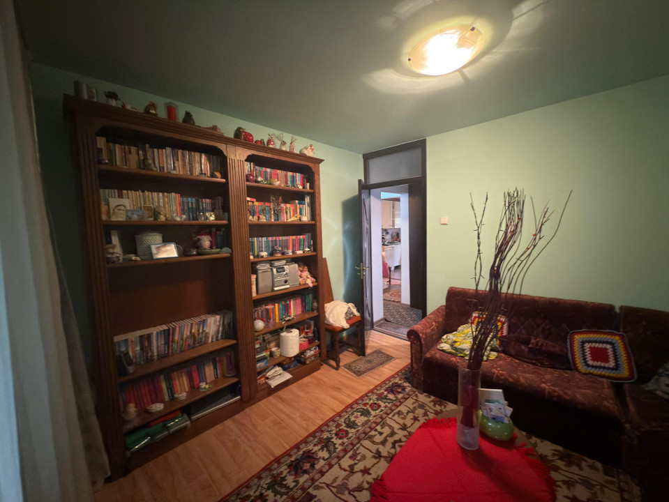 Apartament 4 camere decomandat, 82,41 mp , Zona Rovine 
