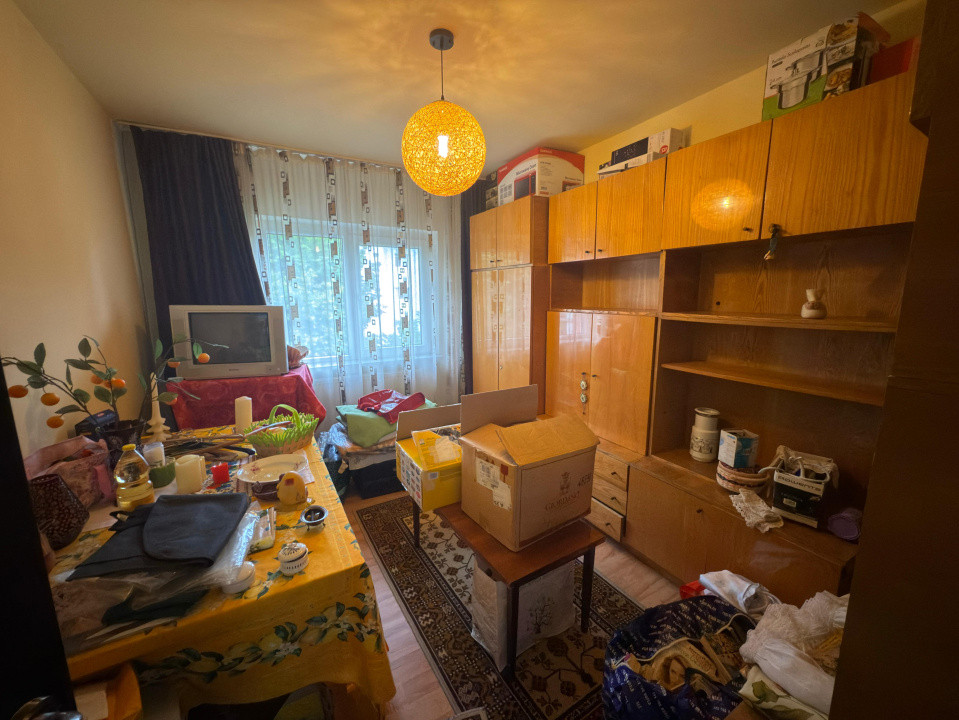 Apartament 4 camere decomandat, 82,41 mp , Zona Rovine 