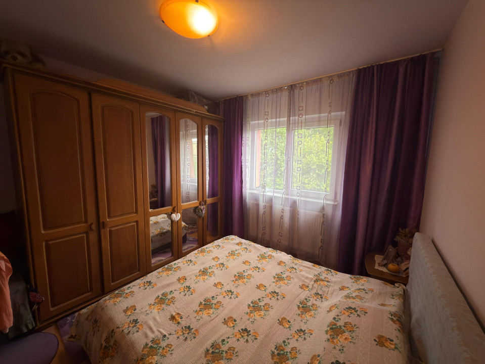 Apartament 4 camere decomandat, 82,41 mp , Zona Rovine 
