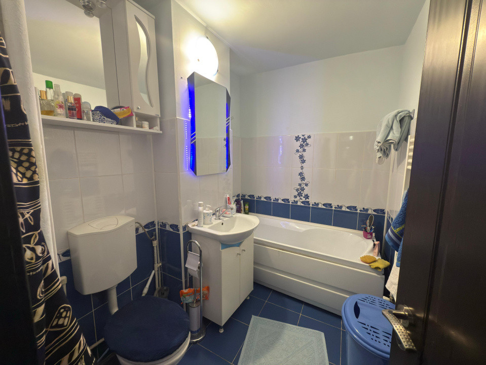 Apartament 4 camere decomandat, 82,41 mp , Zona Rovine 
