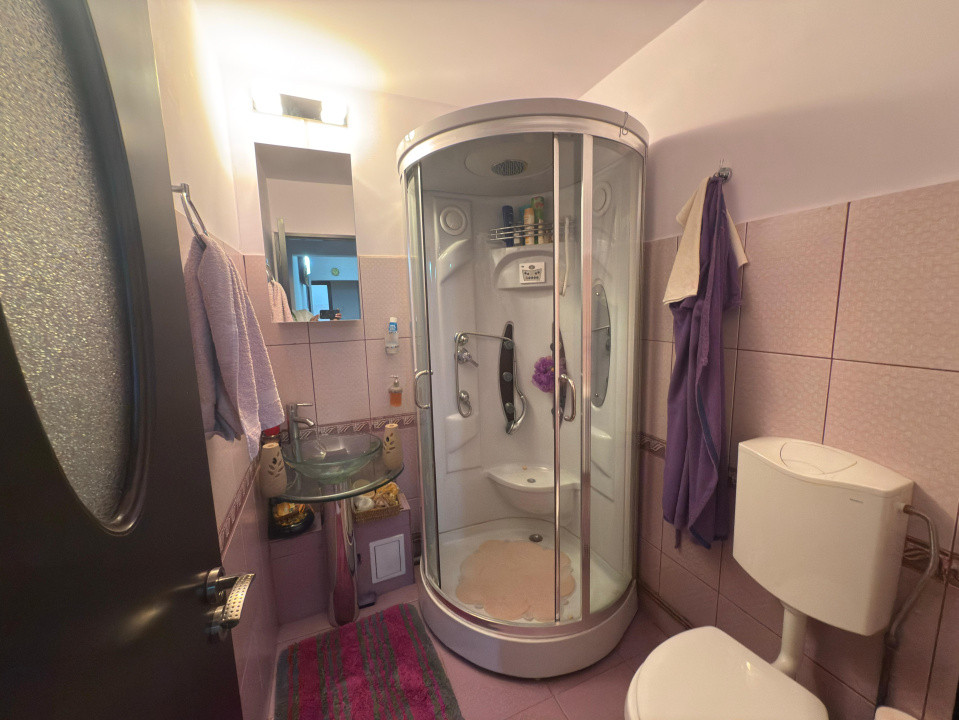 Apartament 4 camere decomandat, 82,41 mp , Zona Rovine 