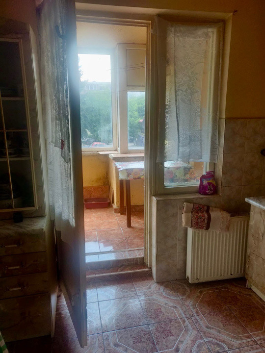 Apartament 4 camere central