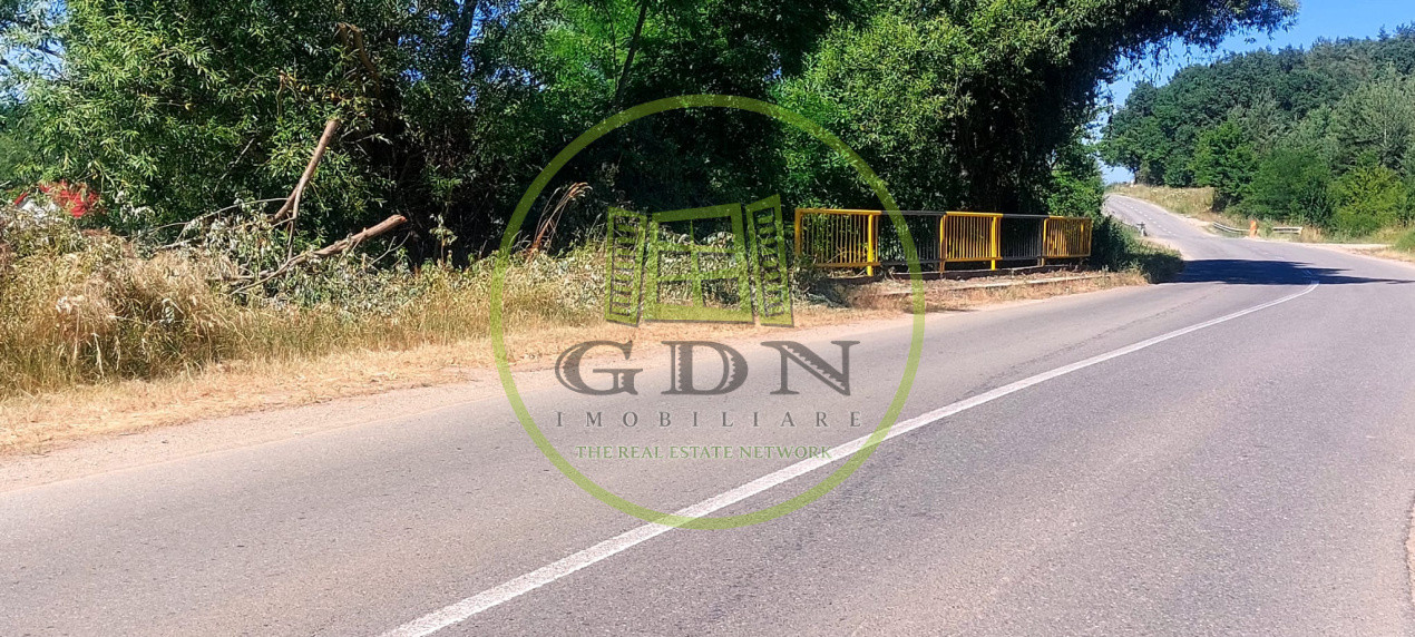 Teren oportunitate investitie 1900mp,intrare in Poplaca