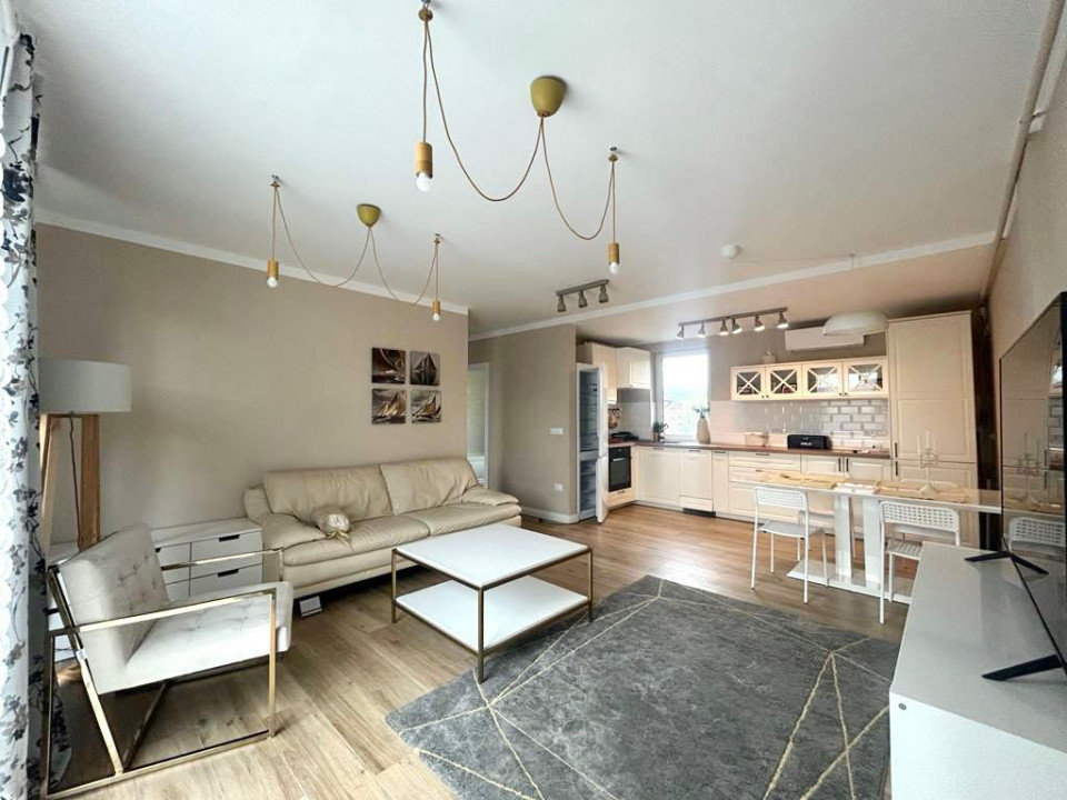 Apartament cu 3 camere si doua locuri de parcare
