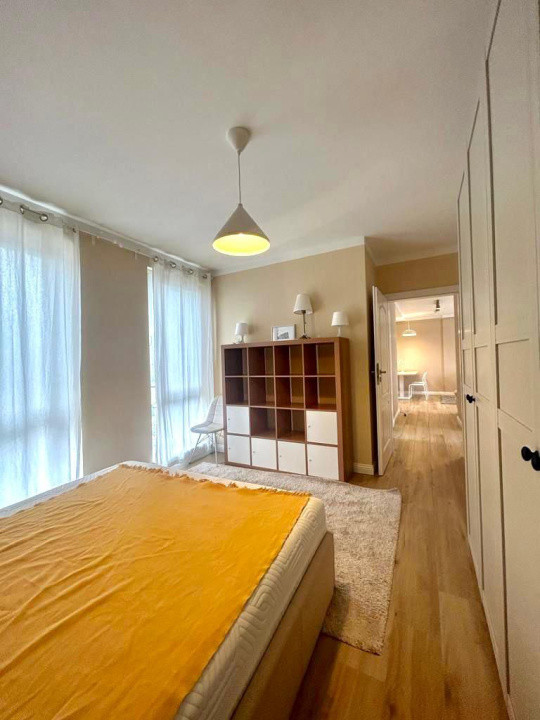 Apartament cu 3 camere si doua locuri de parcare