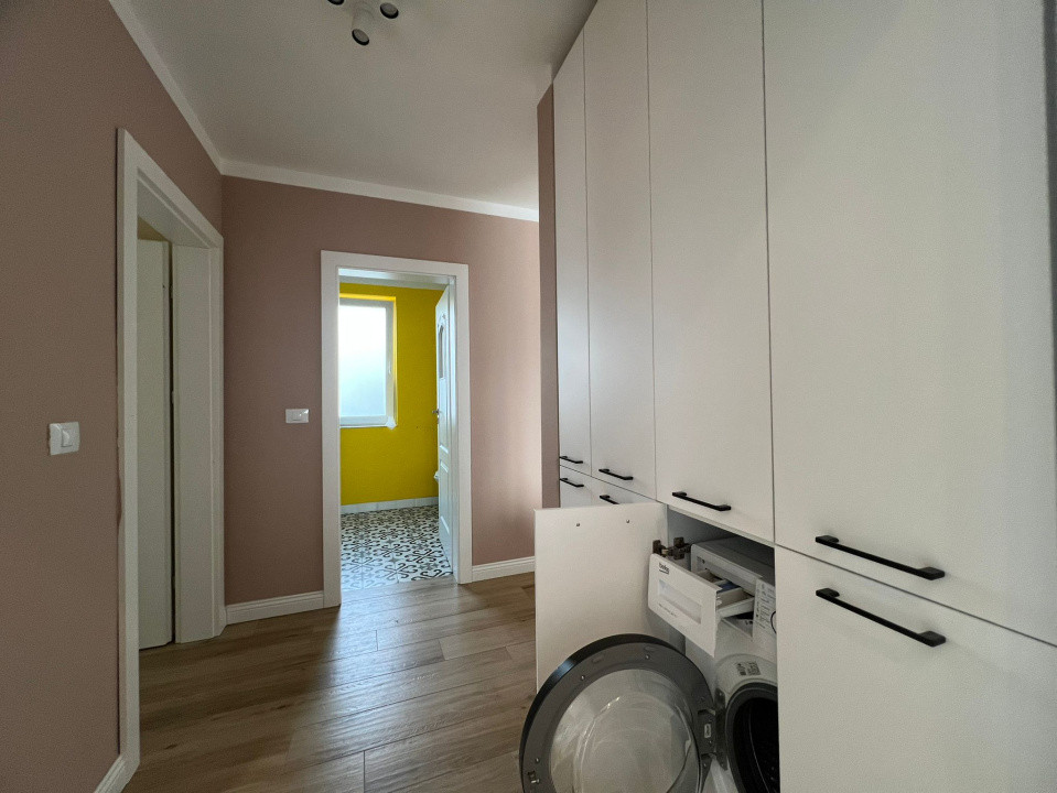 Apartament cu 3 camere si doua locuri de parcare