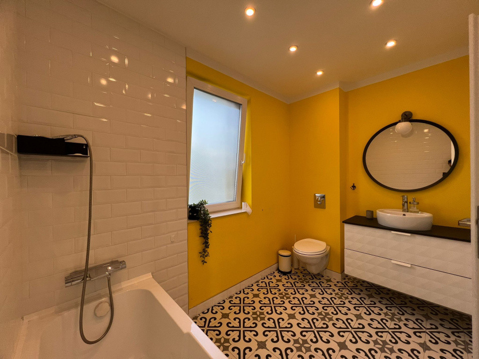 Apartament cu 3 camere si doua locuri de parcare