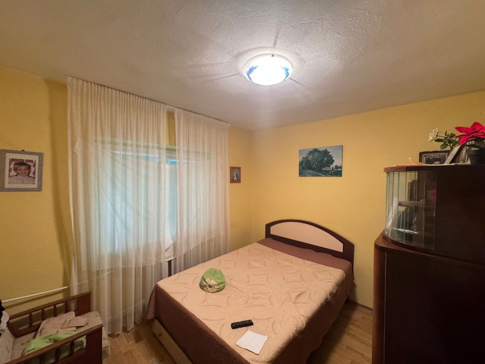 Apartament cu 3 camere central