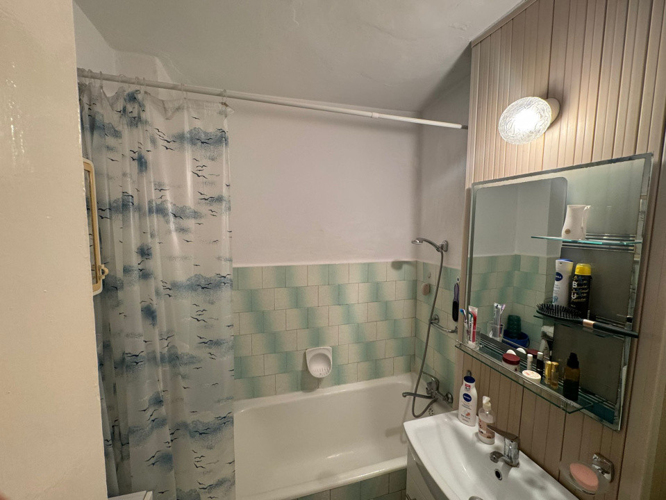 Apartament cu 3 camere central