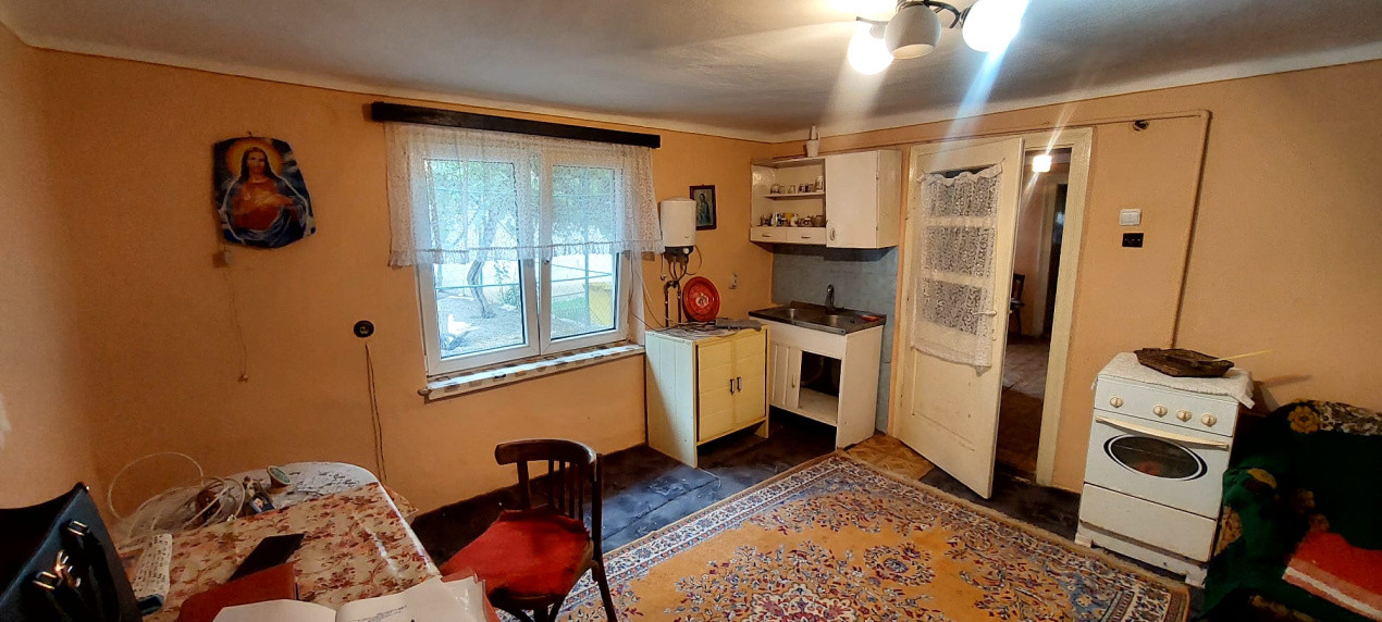 Casa 3 camere,suprafata utila85mp, teren300,spre vanzare in Ocna SB