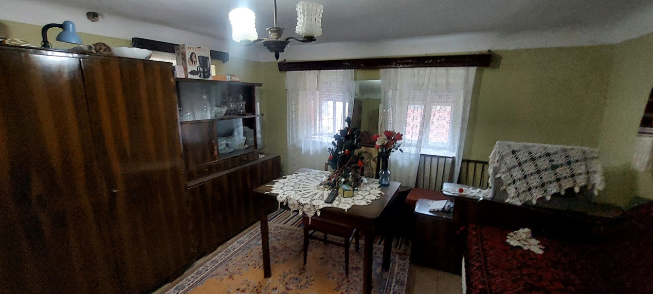 Casa 3 camere,suprafata utila85mp, teren300,spre vanzare in Ocna SB