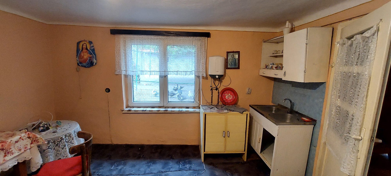 Casa 3 camere,suprafata utila85mp, teren300,spre vanzare in Ocna SB