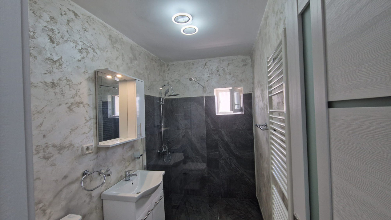 Garsoniera, 37,5mp, Centru, zona Ramada