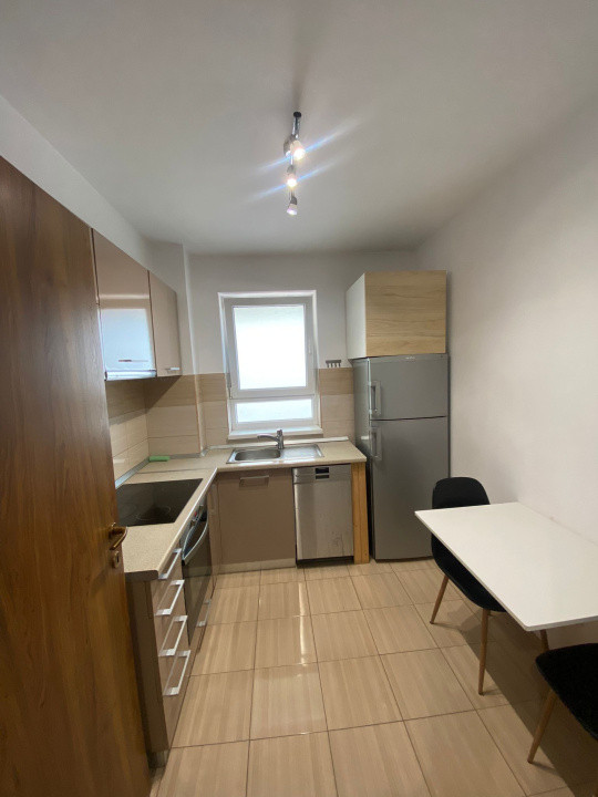 Apart 2 camere, decomandat, loc de parcare, Prima Nufărul