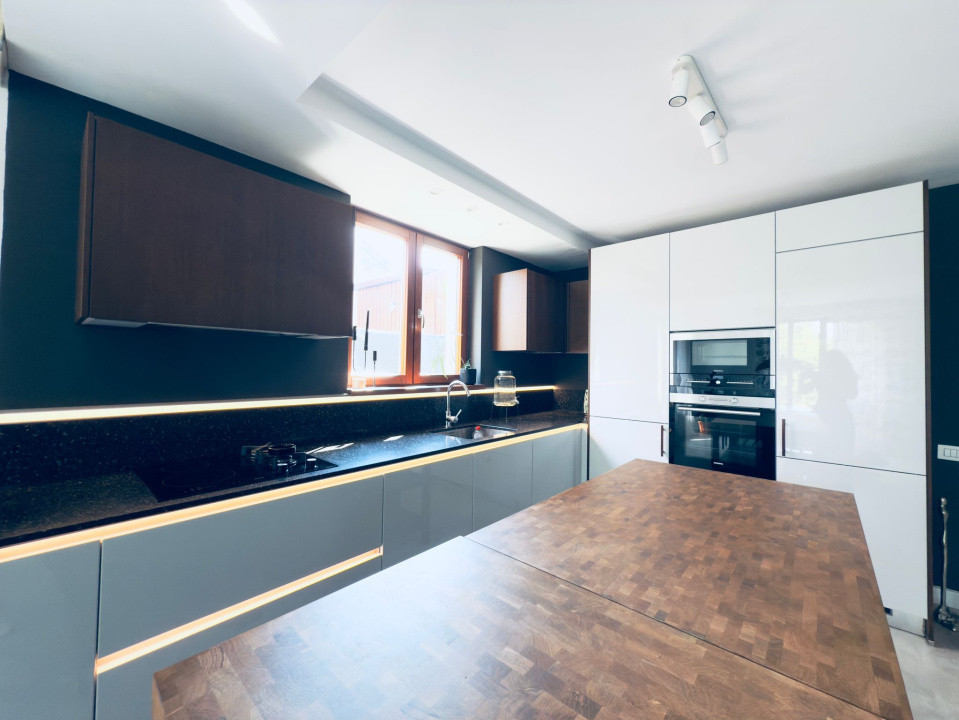 Vila P+2 Pipera l American Village l Sala fitness in garaj