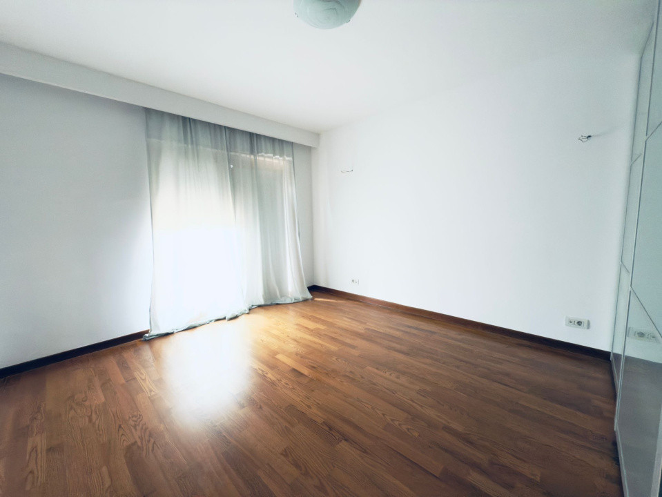Vila P+2 Pipera l American Village l Sala fitness in garaj