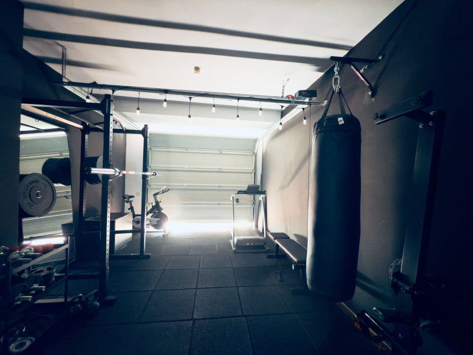Vila P+2 Pipera l American Village l Sala fitness in garaj