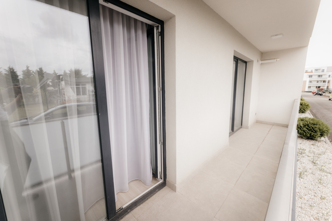 DE VÂNZARE – Apartament 3 camere complet mobilat și finisat – strada Lămâiței 