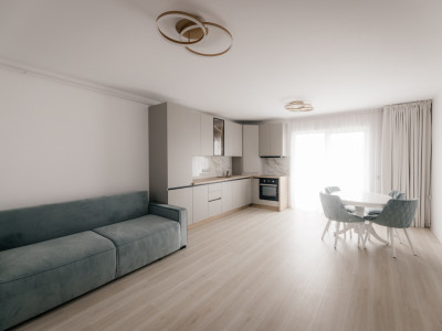 DE VÂNZARE – Apartament 3 camere complet mobilat și finisat – strada Lămâiței 
