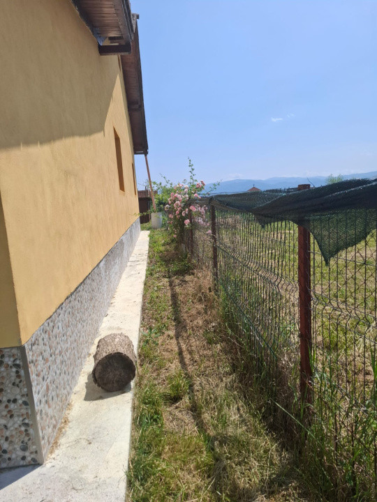 Casa individuala 4 camere, 163mp utili si 1000mp teren,  Dealul Sibiului.