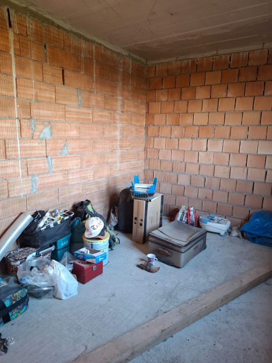 Casa individuala 4 camere, 163mp utili si 1000mp teren,  Dealul Sibiului.