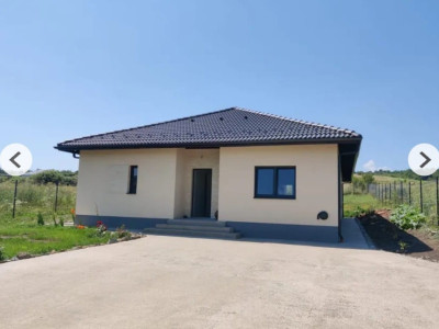 Casa OFF Grid 4 camere în Săliștea Veche