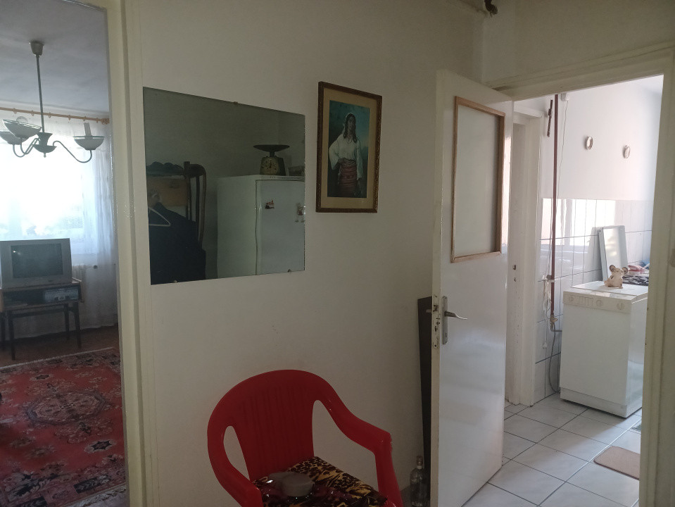 De vanzare apartament 2 camere circular Astra - Planete