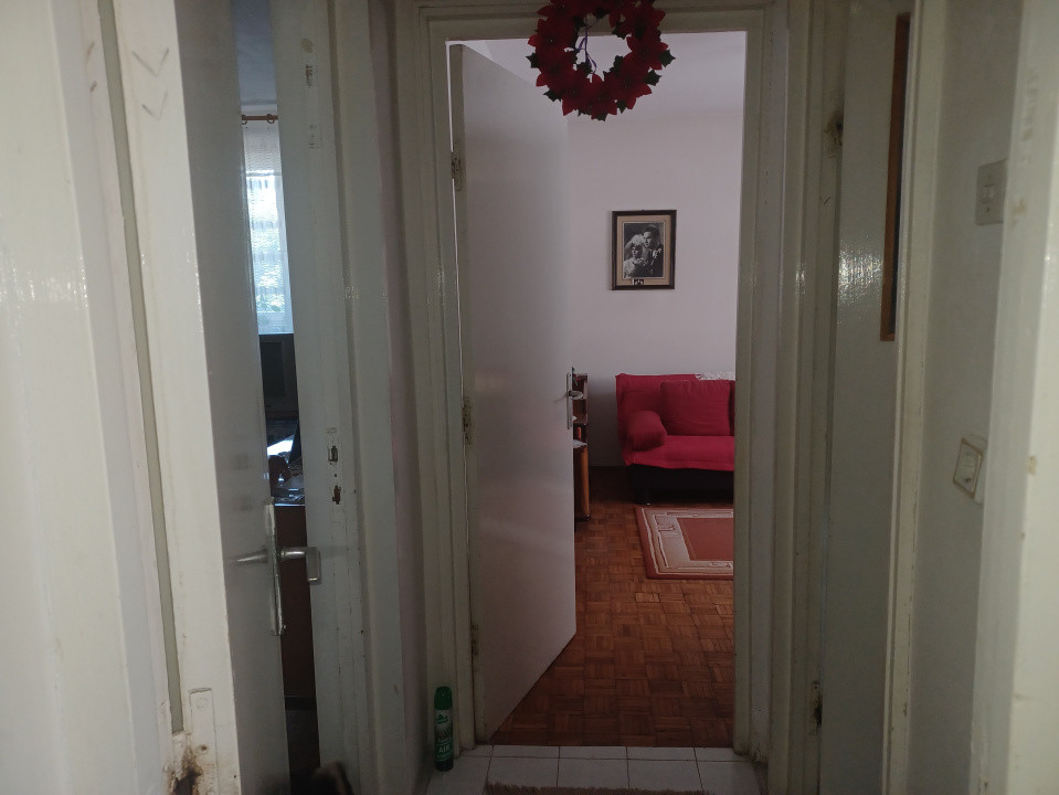 De vanzare apartament 2 camere circular Astra - Planete