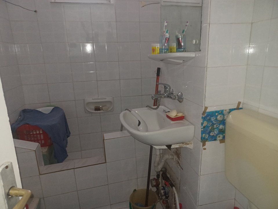 De vanzare apartament 2 camere circular Astra - Planete