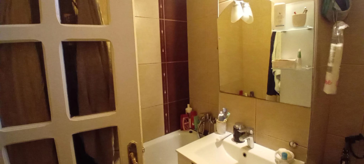 De vânzare apartament cu 3 camere, 62 mp., Zona Cordoș, 119000 Euro