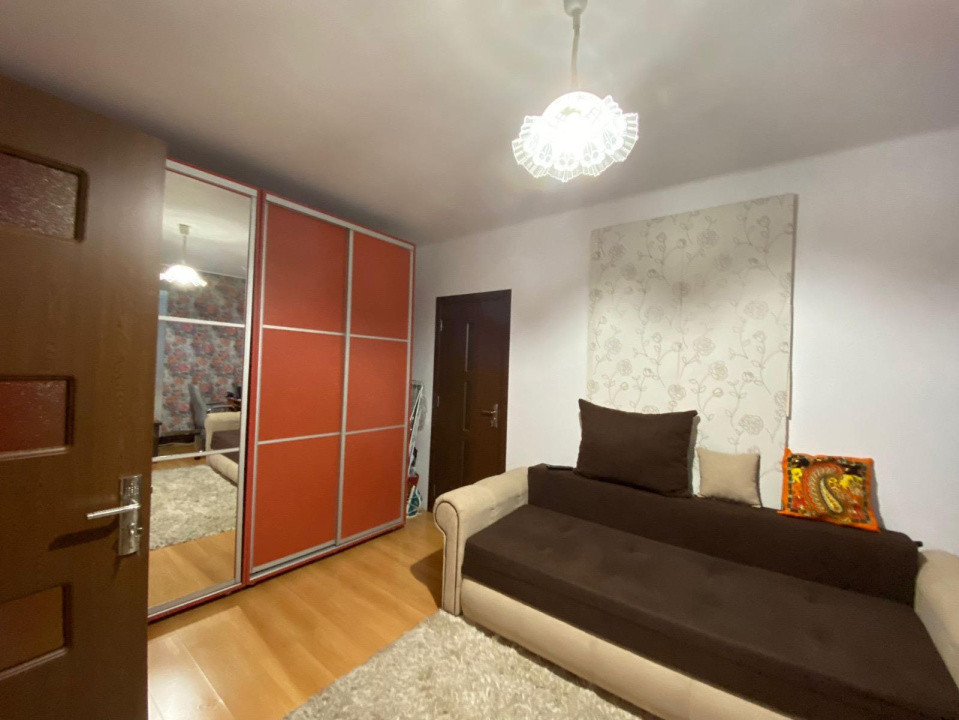 Ofertă de vânzare apart. cu 2 camere, Semicentral, Gară