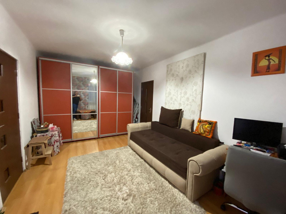 Ofertă de vânzare apart. cu 2 camere, Semicentral, Gară