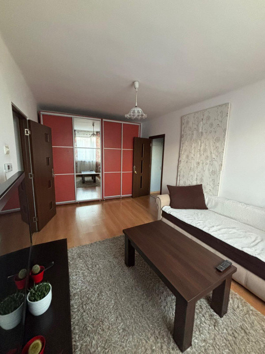 Ofertă de vânzare apart. cu 2 camere, Semicentral, Gară