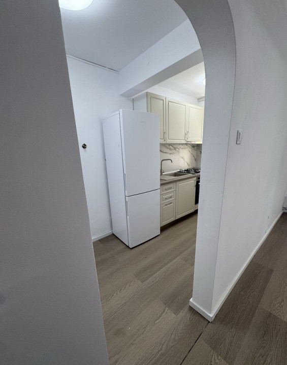 Inchiriere apartament 2 camere parțial mobilat, str.Hărmanului